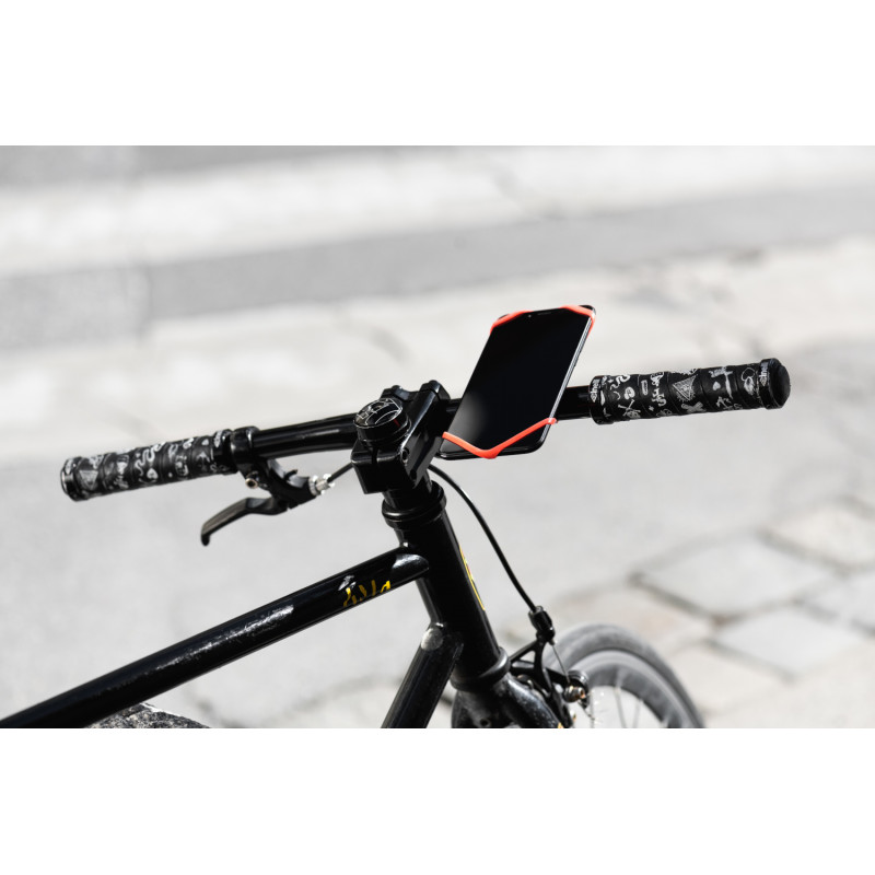 Finn o cómo sujetar tu smartphone en tu bici / moto de manera