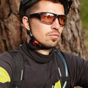 Distribución de gafas de ciclistas Kenny Racing